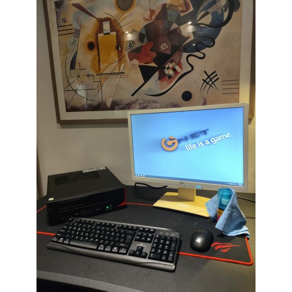 Σετ Μεταχειρισμένου υπολογιστή γραφείου Build Fujitsu Intel Core i5-4460, RAM 8GB, SSD 128GB, HDD 500GB  με οθόνη Fujitsu, ασύρματο πληκτρολόγιο - ποντίκι, mousepad και UPS - Μεταχειρισμένα και refurbished