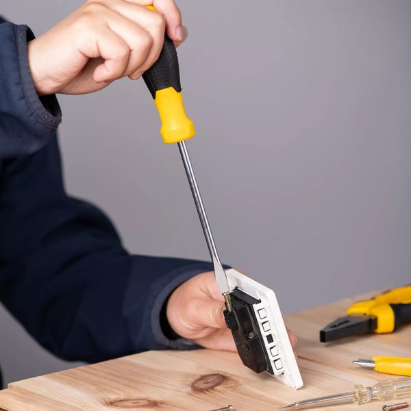 DELI ίσιο κατσαβίδι DL6351251 αντιολισθητική λαβή, μαγνητικό, 5mm, 125mm - DELI