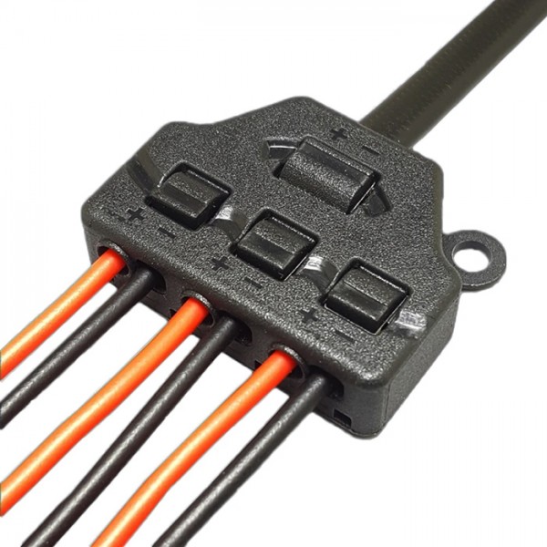 Splitter block TOOL-0096 για LED καλωδιοταινίες, 3-port, μαύρο - Ηλεκτρολογικός εξοπλισμός