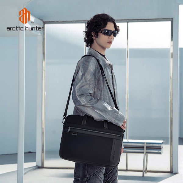 ARCTIC HUNTER τσάντα ώμου GWB00849 με θήκη laptop 15.6", 14L, μαύρη - Προσωπική Φροντίδα