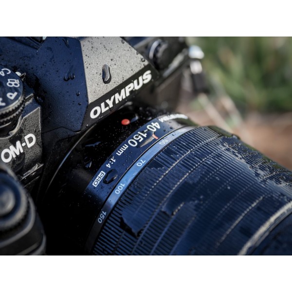 Olympus M.Zuiko Digital ED 40-150mm F4.0 PRO incl. Lens hood & Wrapping cloth