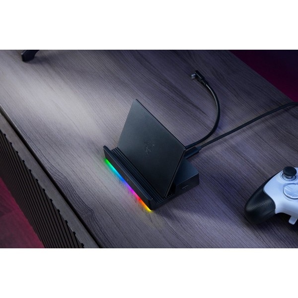 Razer Handheld Dock Chroma - Steam Deck, Switch 2, Smartphones, Tablets - USB C/USB A/HDMI/GbE/100W