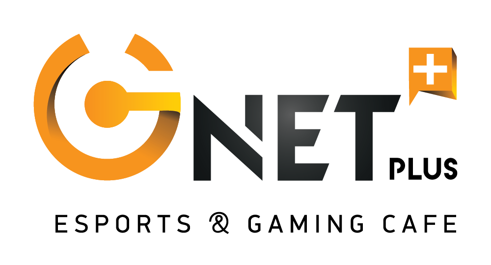 Οριζόντιο λογότυπο Gnet Plus με caption Esports & Gaming Cafe σε λευκό φόντο